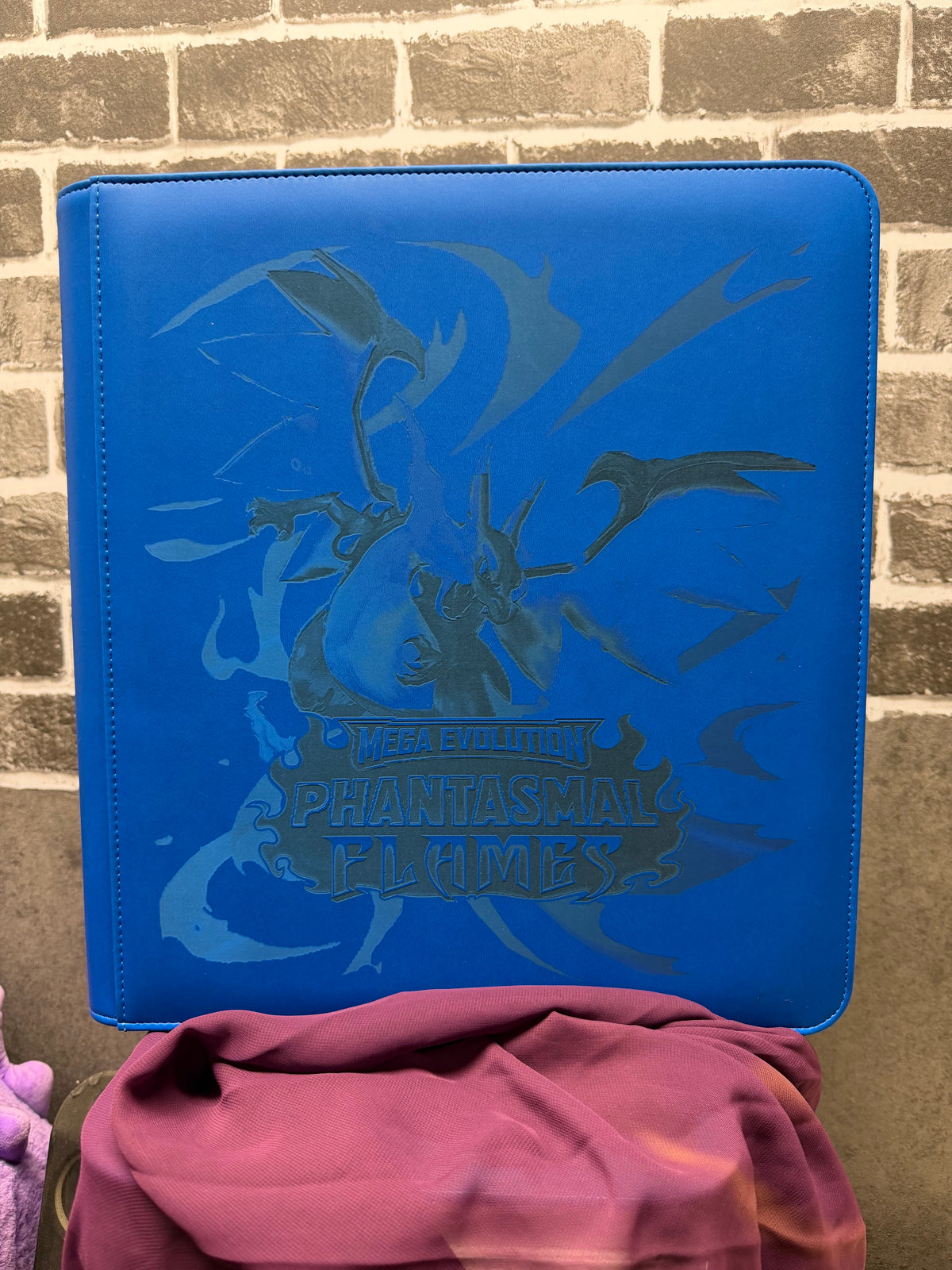 Phantasmal Flames - Blue 12 pocket - Palms Off Gaming